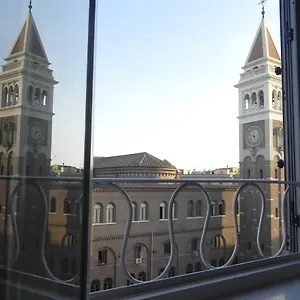https://line-up-apartment.it-romehotels.com